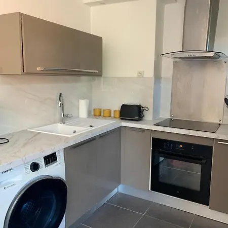 Grand Studio A 2 Mn De La Mer Apartment Cannes